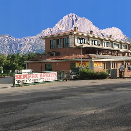 Residence La Piscina Isola del Gran Sasso dʼItalia Eksteriør billede