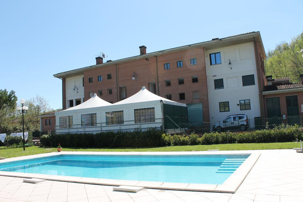 Residence La Piscina Isola del Gran Sasso dʼItalia Eksteriør billede