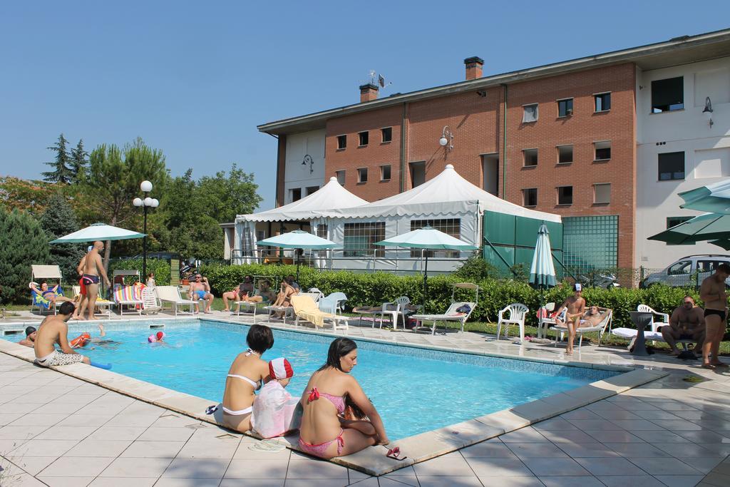 Residence La Piscina Isola del Gran Sasso dʼItalia Eksteriør billede