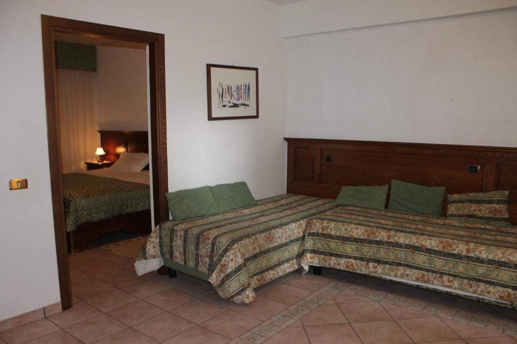 Residence La Piscina Isola del Gran Sasso dʼItalia Værelse billede