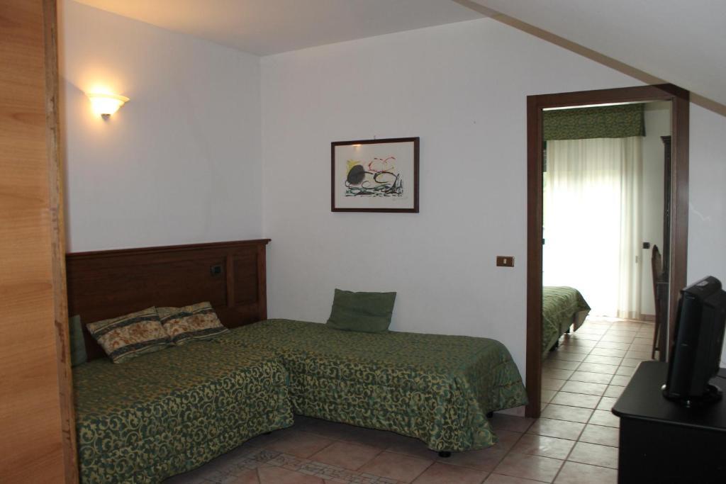 Residence La Piscina Isola del Gran Sasso dʼItalia Eksteriør billede