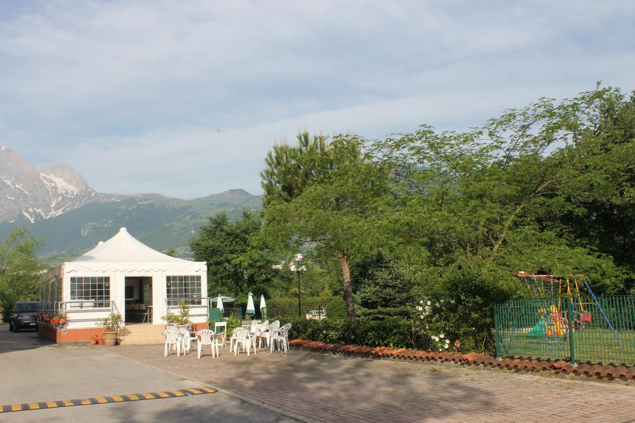 Residence La Piscina Isola del Gran Sasso dʼItalia Eksteriør billede